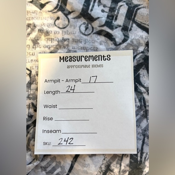 Kismet Women's Size Large V-Neck Short‎ Sleeve New York Graphic Semi Sheer Y2K - Picture 9 of 9